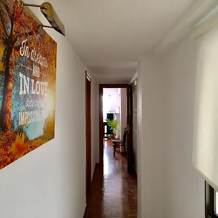 Apartamento Lola Apartment *